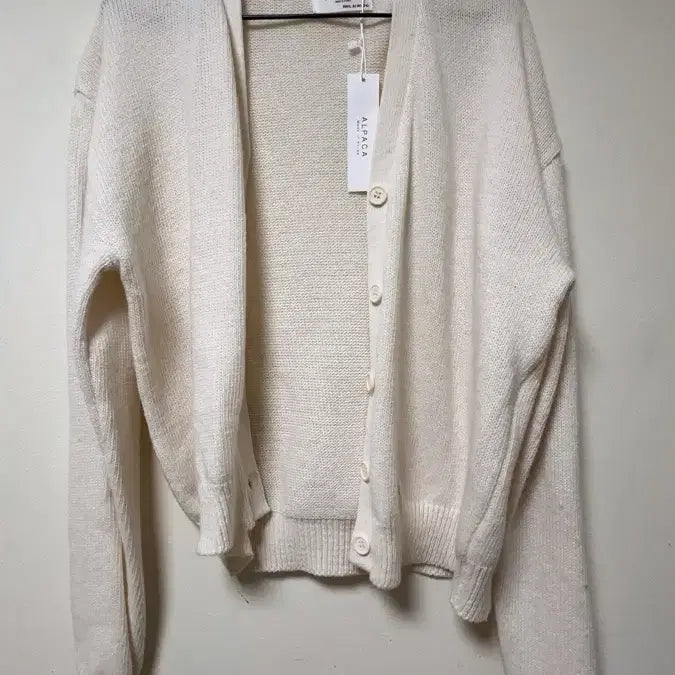 [BUNJANG] Cream Cardigan / 크림색 가디건 팔아요