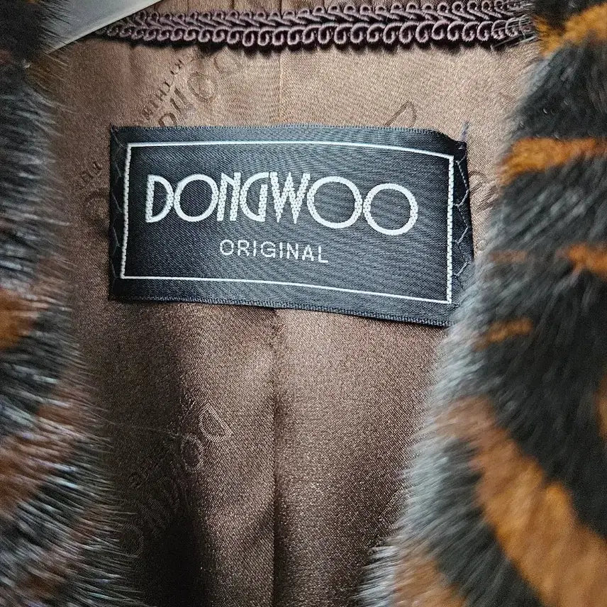 [BUNJANG] Dongwoo Fur Zebra Mink Coat / 동우모피  사가밍크 지브라 통밍크코트  55~77초