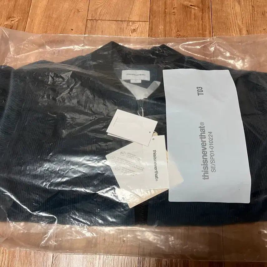 [BUNJANG] thisisneverthat Gore-Tex Jacket L / 새상품)디스이즈네버댓 고어텍스 자켓 L