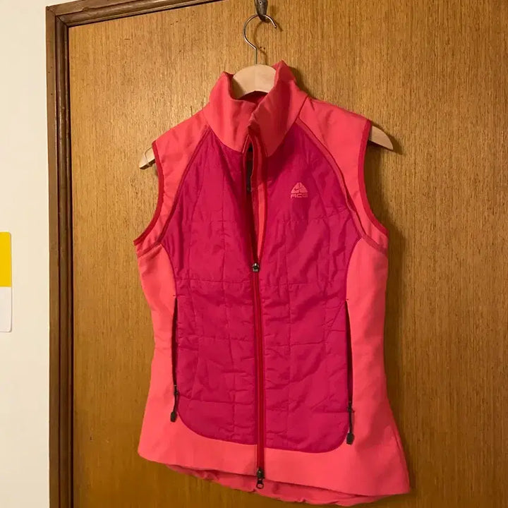 [BUNJANG] Nike ACG Pink Vest / 나이키 ACG 핑크 조끼