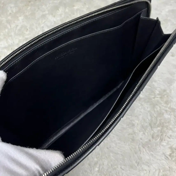[BUNJANG] Bottega Veneta Document Clutch Bag Large / 보테가베네타 신형 도큐먼트 클러치백 라지