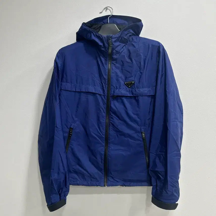 [BUNJANG] Prada Nylon Blue Hooded Windbreaker Jacket / {50 Size} 프라다 나일론 블루 후드 바람막이