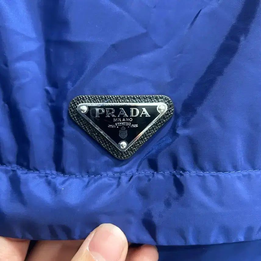 [BUNJANG] Prada Nylon Blue Hooded Windbreaker Jacket / {50 Size} 프라다 나일론 블루 후드 바람막이