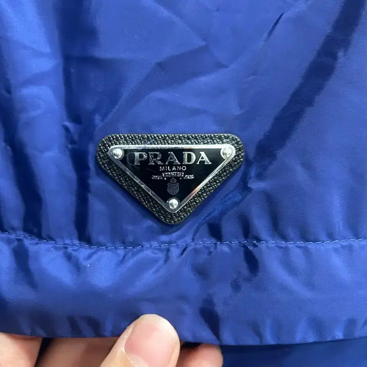 [BUNJANG] Prada Nylon Blue Hooded Windbreaker Jacket / {50 Size} 프라다 나일론 블루 후드 바람막이