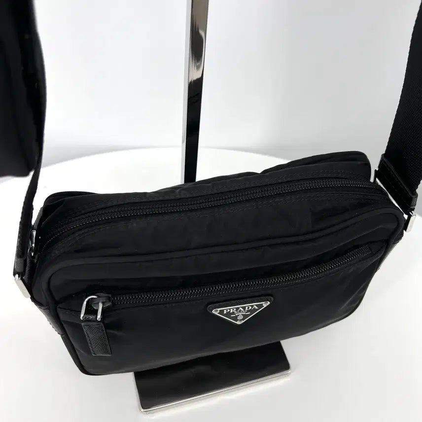 [BUNJANG] Prada Re-Nylon Pocket Crossbody Bag Black (1BC167) / [감정완료] 프라다 리나일론 포켓 크로스백 블랙 (1BC167)