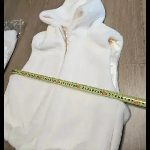[BUNJANG] Mink Hooded Vest Ivory / 밍크 후드 조끼 아이보리