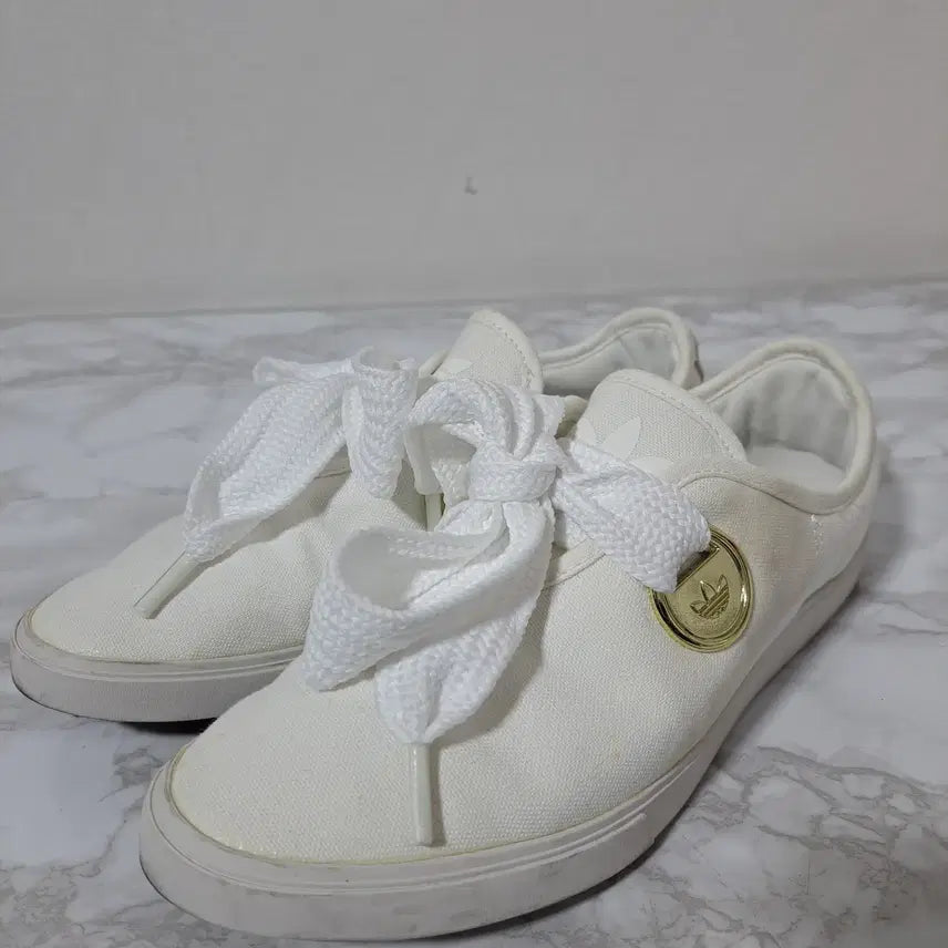 [BUNJANG] Adidas Sleek Low Women's Sneakers / 아디다스 슬릭로우 여성 운동화 245 (신1049)