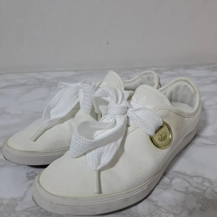 [BUNJANG] Adidas Sleek Low Women's Sneakers / 아디다스 슬릭로우 여성 운동화 245 (신1049)