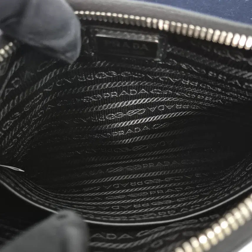 [BUNJANG] Prada Brushed Triangle Logo Crossbody Bag (2VH129) / [정품] 프라다 브러시드 삼각로고 크로스백 블랙 (2VH129)