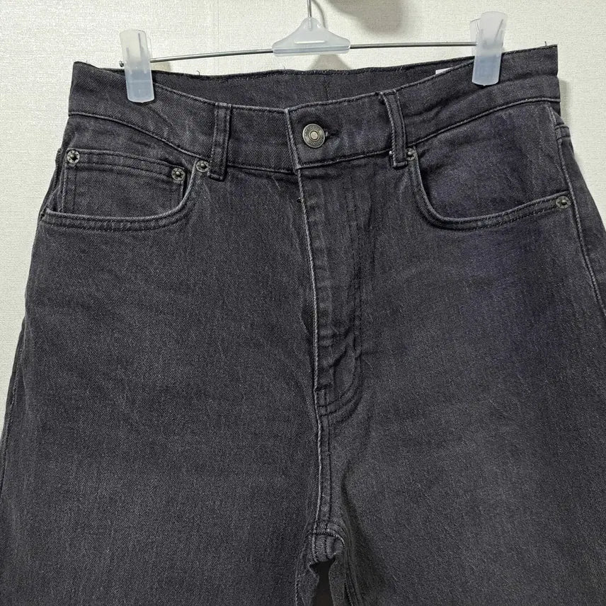 [BUNJANG] Kolon Amofpe Cropped Wide-Fit Jeans / 코오롱 아모프레 크롭 와이드핏 청바지 1사이즈 (c아08)