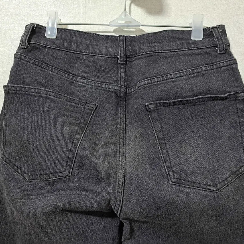 [BUNJANG] Kolon Amofpe Cropped Wide-Fit Jeans / 코오롱 아모프레 크롭 와이드핏 청바지 1사이즈 (c아08)