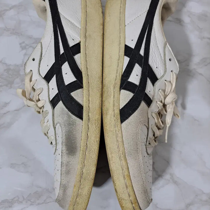 [SOLD OUT] 오니츠카타이거 남성 운동화 275 (신1024)