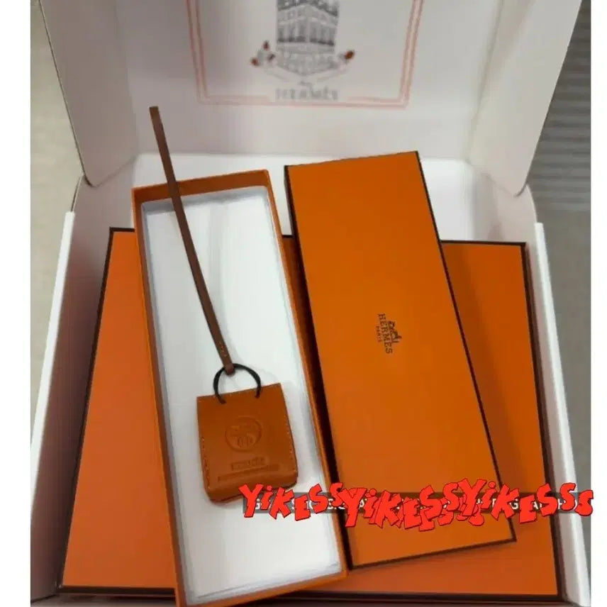 [BUNJANG] Hermès Orange Bag Charm Pegasus Keyring Set / 25)에르메스오랑쥬백참  페가수수키링 박스 소품박스셋트