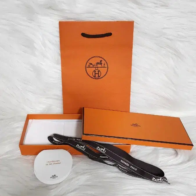 [BUNJANG] Hermès Orange Bag Charm Pegasus Keyring Set / 25)에르메스오랑쥬백참  페가수수키링 박스 소품박스셋트