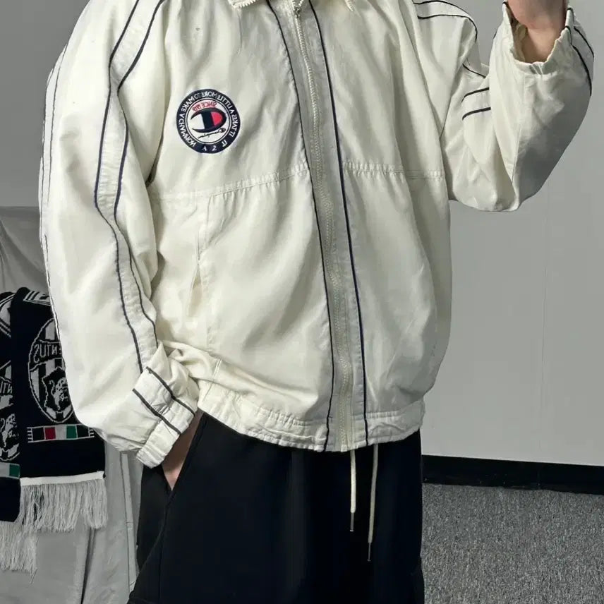 [BUNJANG] Champion Old School Ivory Windbreaker Jacket / 챔피온 올드스쿨 아이보리 바람막이 자켓