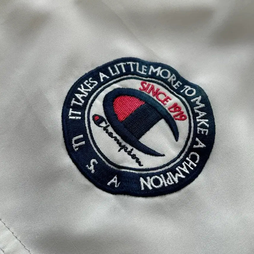 [BUNJANG] Champion Old School Ivory Windbreaker Jacket / 챔피온 올드스쿨 아이보리 바람막이 자켓