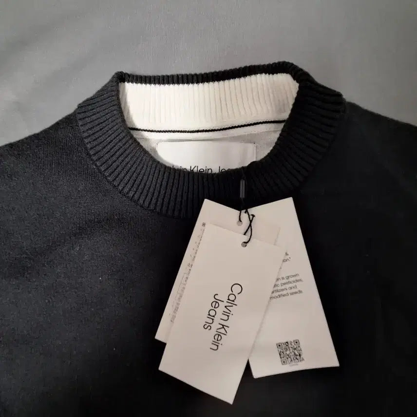 [BUNJANG] Calvin Klein CK Relaxed Fit Monogram Logo Sweater / 캘빈클라인 cK 릴렉스핏 모노그램 로고 스웨터 새상품 팝니다