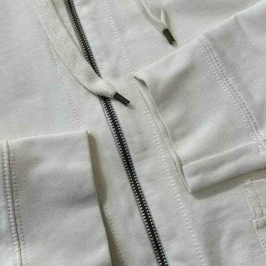 [BUNJANG] Chaps Embroidered Logo Beige Hoodie Zip-up / 챕스 자수로고 베이지 후드집업
