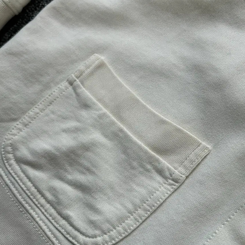 [BUNJANG] Chaps Embroidered Logo Beige Hoodie Zip-up / 챕스 자수로고 베이지 후드집업