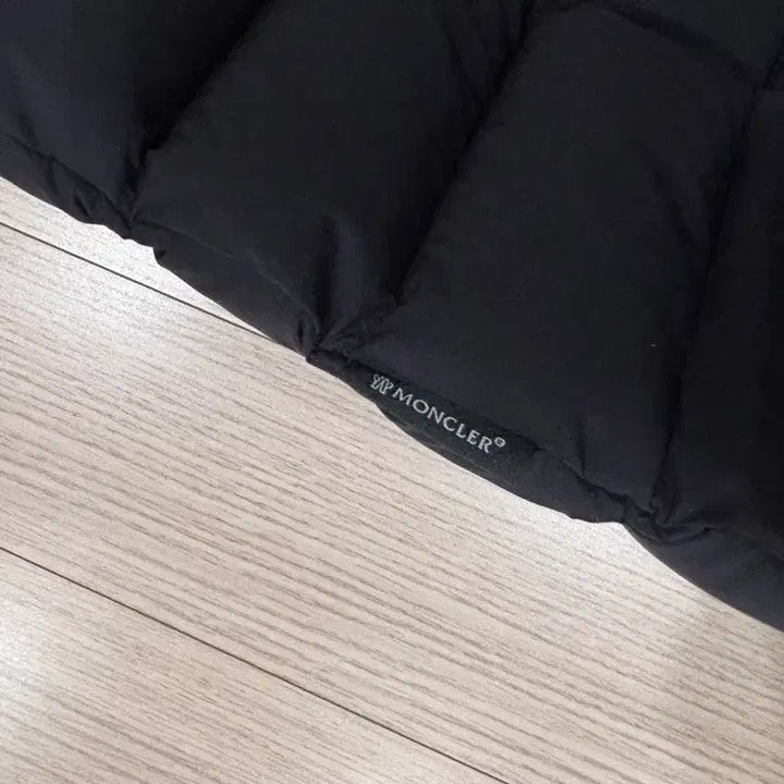 [BUNJANG] Moncler Long Down Padded Coat / 몽클레어 롱 패딩