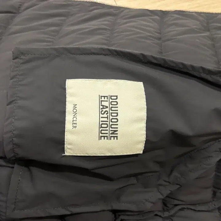 [BUNJANG] Moncler Long Down Padded Coat / 몽클레어 롱 패딩