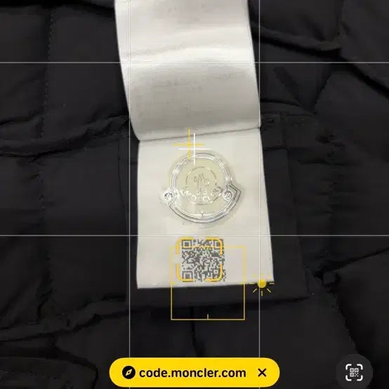 [BUNJANG] Moncler Long Down Padded Coat / 몽클레어 롱 패딩