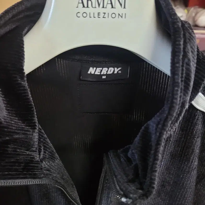 [BUNJANG] Nerdy Corduroy Velvet Training Set / 널디 코듀로이 벨벳  트레이닝 세트 입니다.