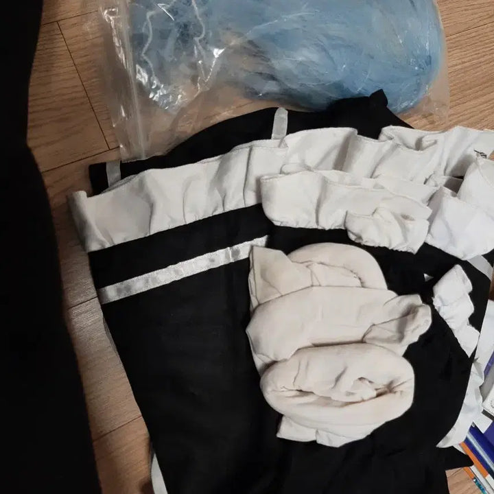[BUNJANG] Rem Maid Cosplay Costume Set / 렘 메이드복 코스프레 (가발포함)