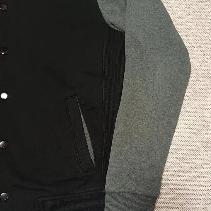 [BUNJANG] Lacoste Live Varsity Jacket (Size 4/100) / 라코스테 라이브 바시티 자켓 (4사이즈/100)