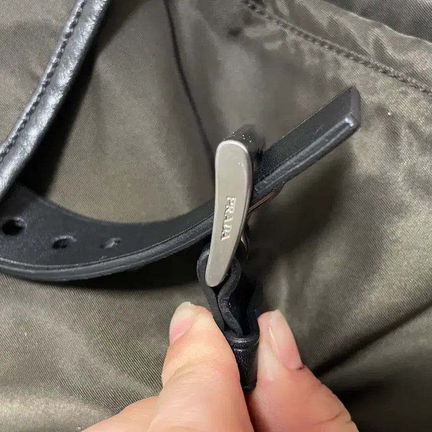 [BUNJANG] Prada Khaki Crossbody Bag / 프라다 크로스백 카키