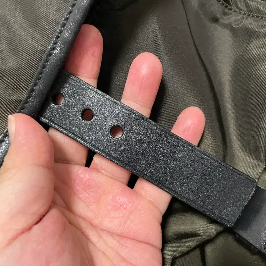 [BUNJANG] Prada Khaki Crossbody Bag / 프라다 크로스백 카키