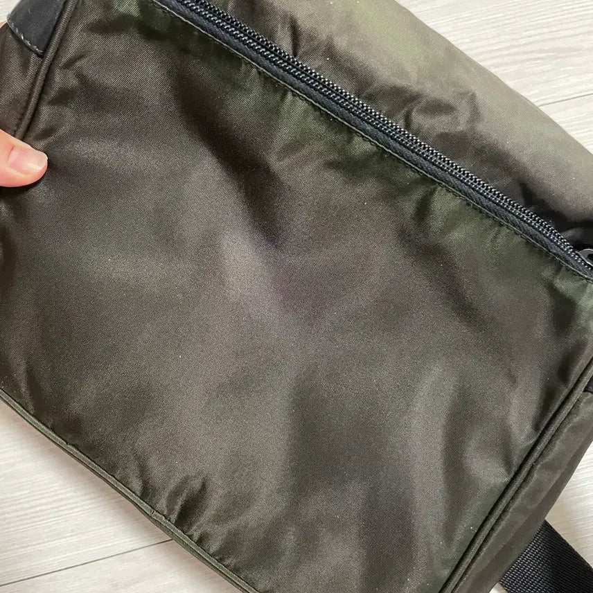 [BUNJANG] Prada Khaki Crossbody Bag / 프라다 크로스백 카키