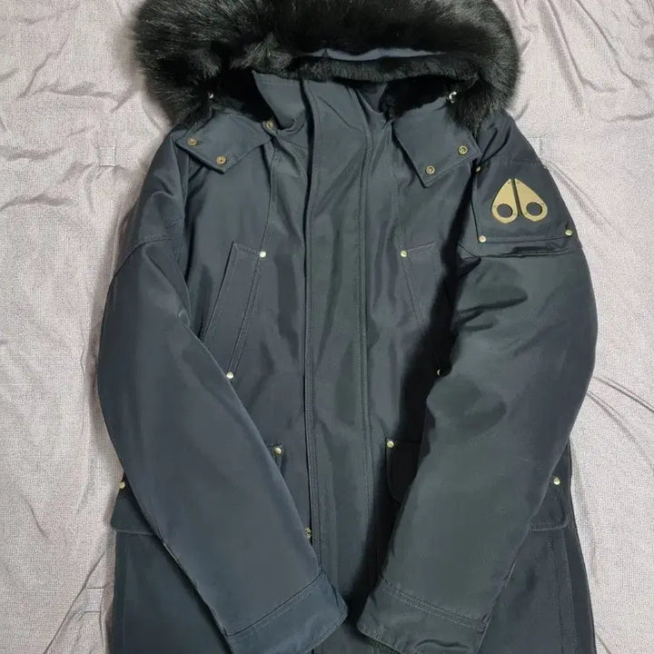 [BUNJANG] Moose Knuckles Gold Trim Padded Jacket / 무스너클 금장 패딩