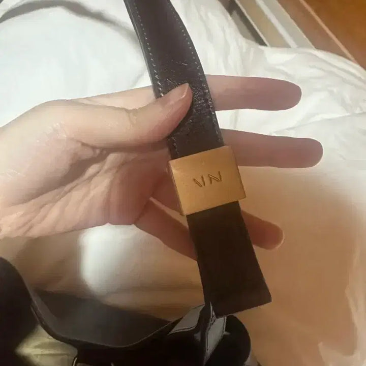 [BUNJANG] Ani Leather Shoulder Bag / 아니 (가방)