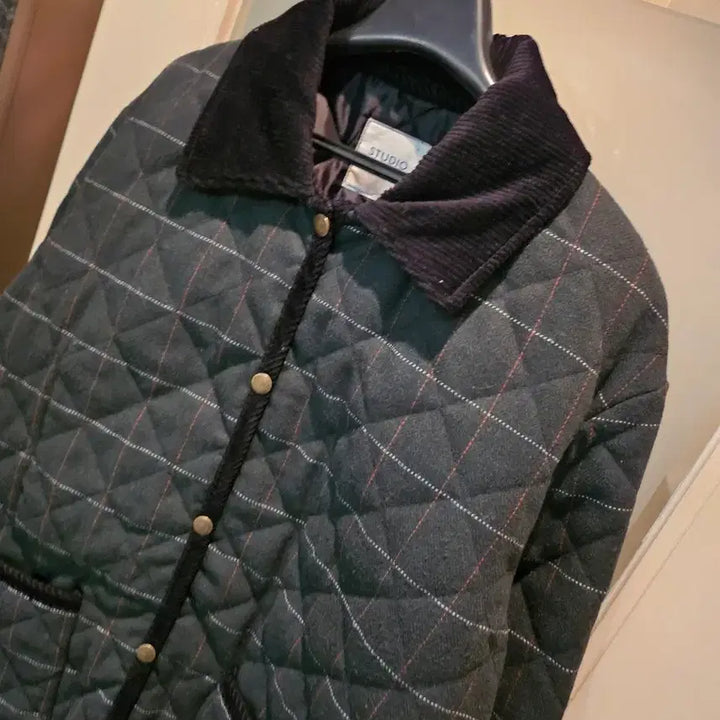 [BUNJANG] Studio Tomboy Corduroy Collar Quilted Padding Jacket / 스튜디오톰보이 코듀로이카라퀼팅 패딩자켓 F