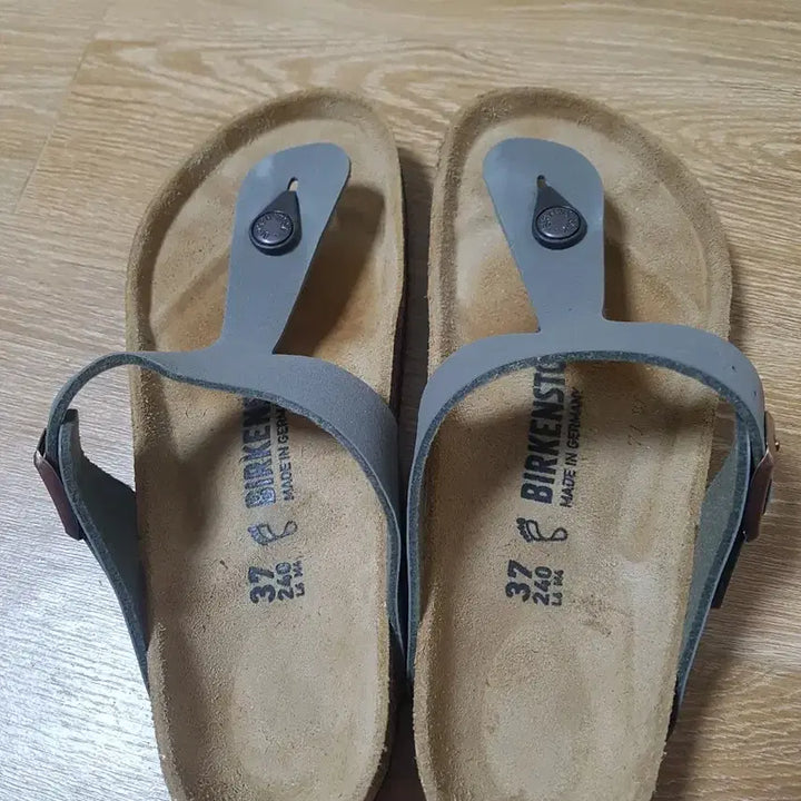 [BUNJANG] Birkenstock Gizeh BFBC Stone Regular 240 Size / 새상품 버켄스탁 지제 BFBC 스톤레귤러 240사이즈