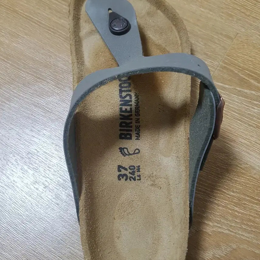 [BUNJANG] Birkenstock Gizeh BFBC Stone Regular 240 Size / 새상품 버켄스탁 지제 BFBC 스톤레귤러 240사이즈