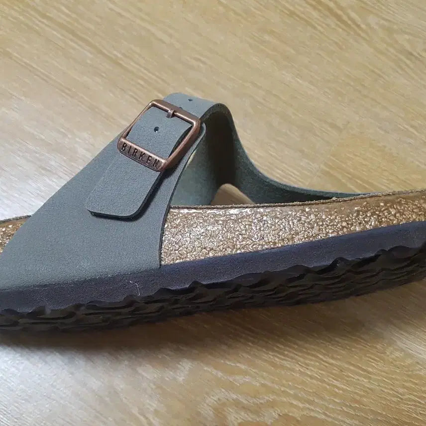 [BUNJANG] Birkenstock Gizeh BFBC Stone Regular 240 Size / 새상품 버켄스탁 지제 BFBC 스톤레귤러 240사이즈