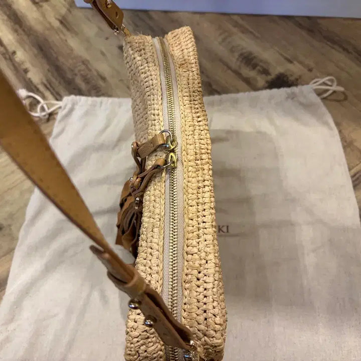 [BUNJANG] Helen Kaminski Raffia Shoulder Bag / 헬렌카민스키 라피아 가방 숄더백