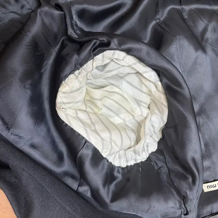 [BUNJANG] Miu Miu 2006 Archive Jacket / 5만원인하 세탁비지원!미우미우 miumiu 2006 렉션 아카이브 자켓