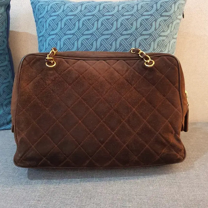 [BUNJANG] Chanel Big CC Suede Camera Bag / 샤넬 빅CC 스웨이드 카메라백