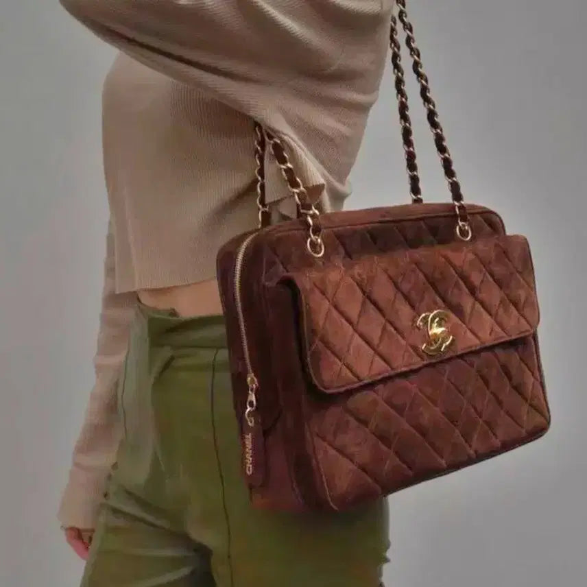 [BUNJANG] Chanel Big CC Suede Camera Bag / 샤넬 빅CC 스웨이드 카메라백