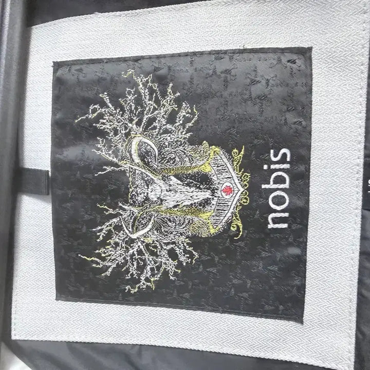 [BUNJANG] Nobis Heritage Padded Jacket / 노비스 헤리티지 패딩 새상품급