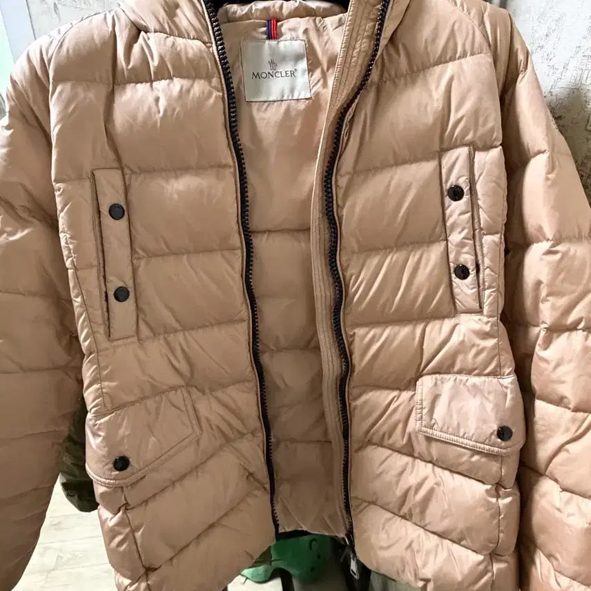 [BUNJANG] Moncler Women's Padded Jacket L / 몽클레어 패딩