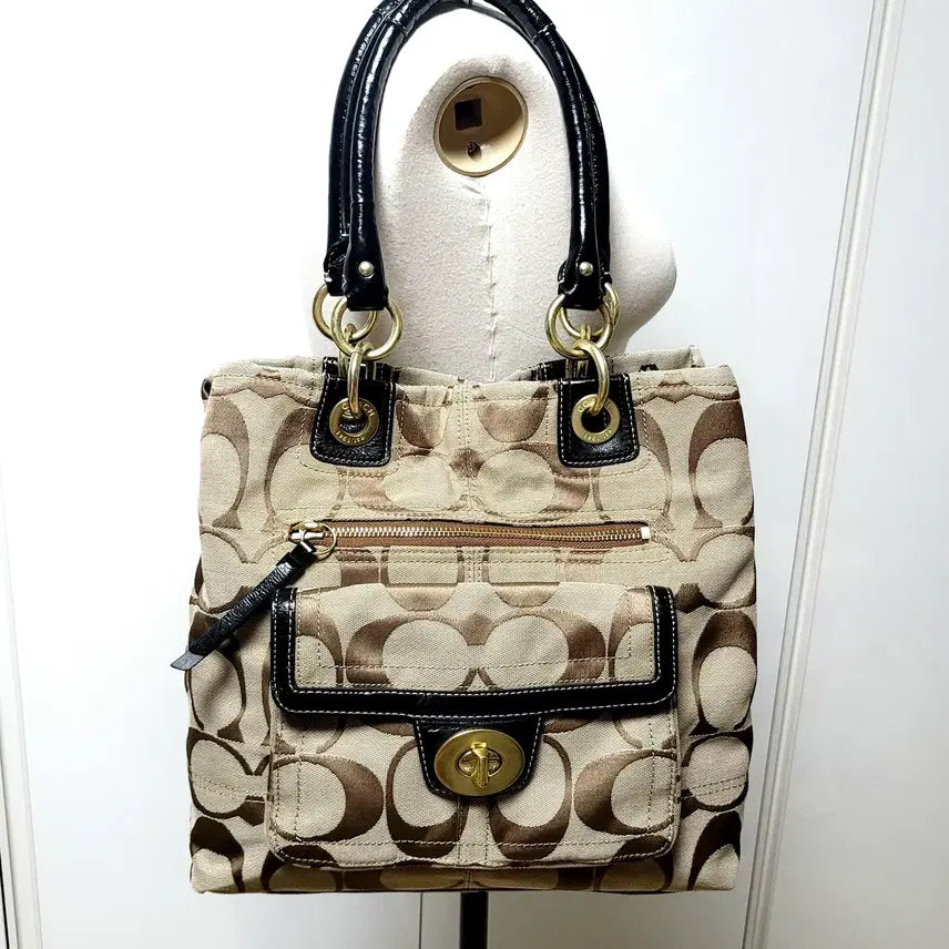 [BUNJANG] Coach Signature Shoulder Bag with Mini Bag / 정품)코치 시그니처 가방(숄더백) 미니백포함