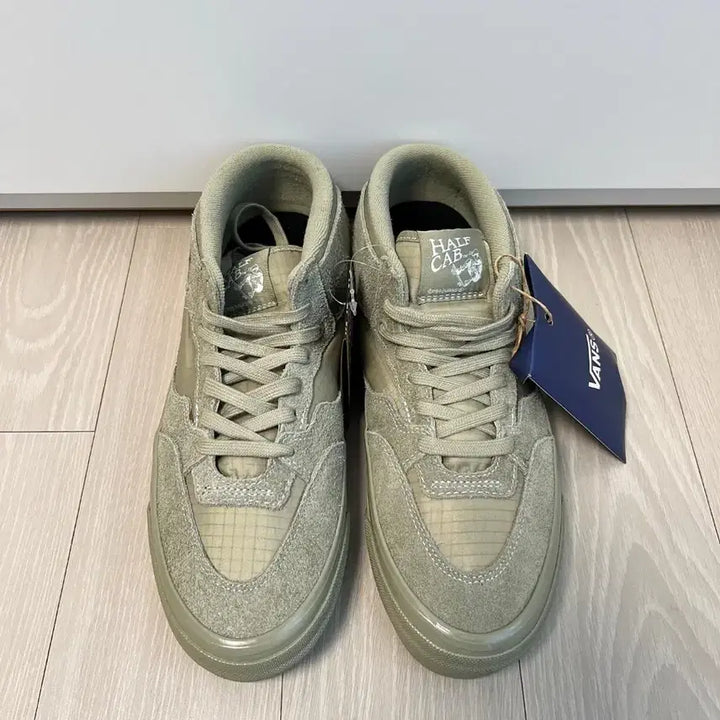 [BUNJANG] Vans Half Cab Reissue 33 Khaki Beige Sneakers / 반스 프리미엄 하프캡 리이슈 33 카키 베이지 VN000CXJEL7