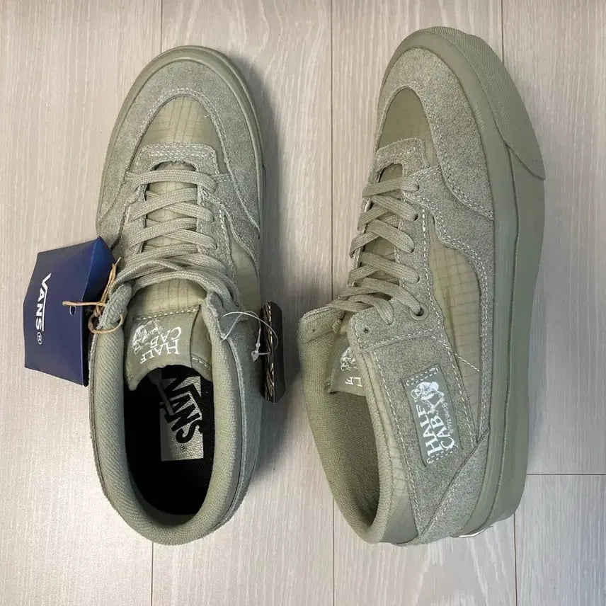 [BUNJANG] Vans Half Cab Reissue 33 Khaki Beige Sneakers / 반스 프리미엄 하프캡 리이슈 33 카키 베이지 VN000CXJEL7
