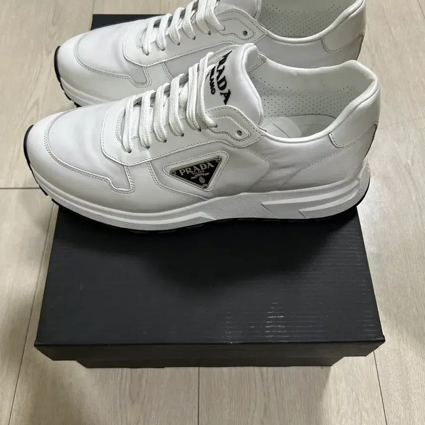 [BUNJANG] Prada Low Sneakers / 프라다 스니커즈