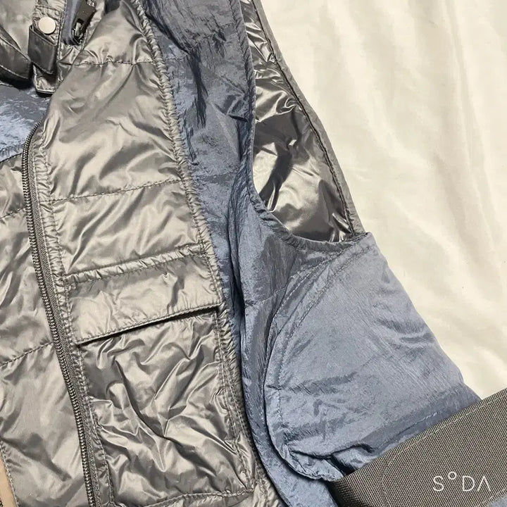 [BUNJANG] Balenciaga Utility Padded Vest 44 / 발렌시아가 유틸리티 패딩조끼 베스트 44