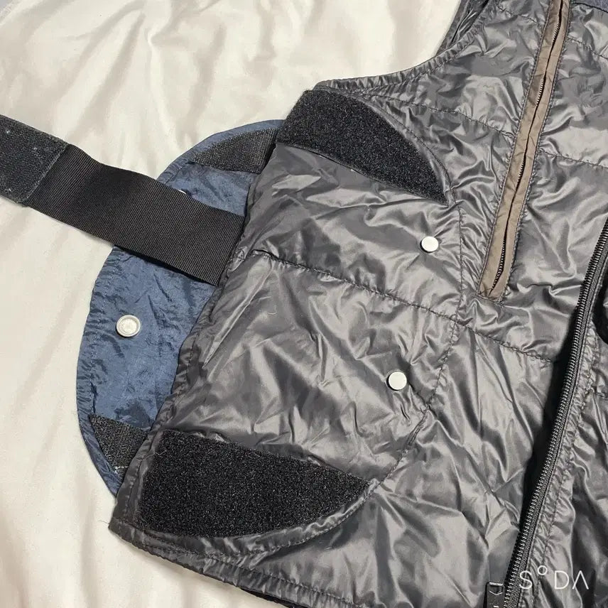 [BUNJANG] Balenciaga Utility Padded Vest 44 / 발렌시아가 유틸리티 패딩조끼 베스트 44